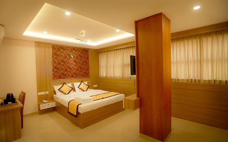 Hotel Emirates Kannangad Экстерьер фото
